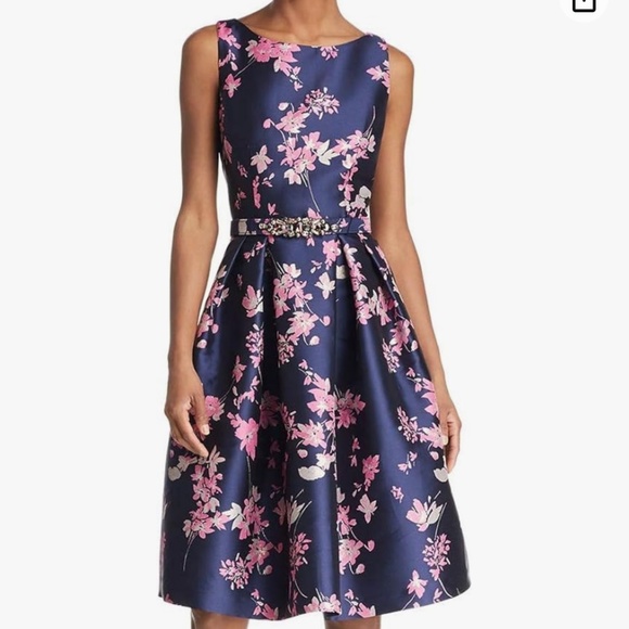 Eliza J Dresses & Skirts - Eliza J Floral Jacquard Dress SIZE 10 Cocktail Dress